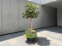 Decoratie kunststof plant in een metalen pot 140cm - afbeelding 1 van  5