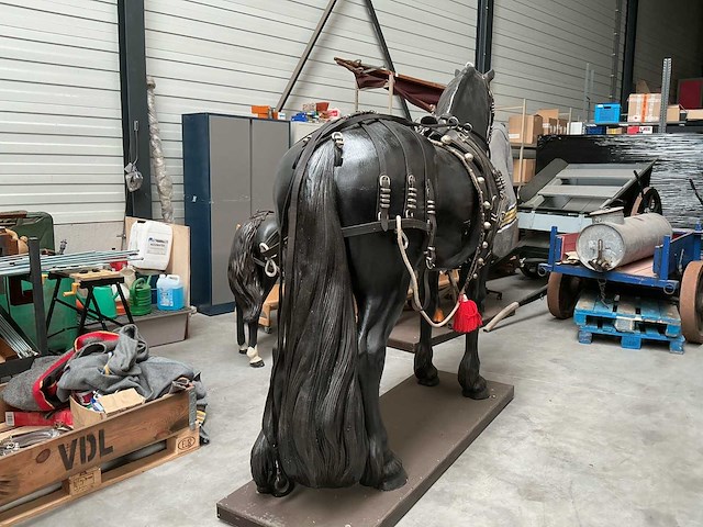 Decoratie paard met tuig - afbeelding 3 van  9
