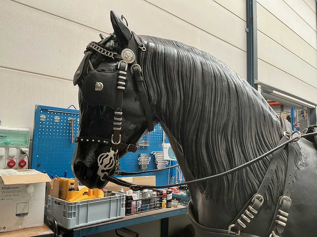 Decoratie paard met tuig - afbeelding 8 van  9