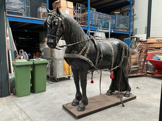 Decoratie paard met tuig - afbeelding 1 van  9
