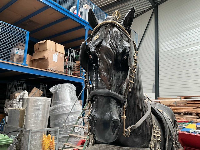 Decoratie paard met tuig - afbeelding 6 van  9