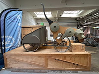 Decoratie “paard van troje” op kist