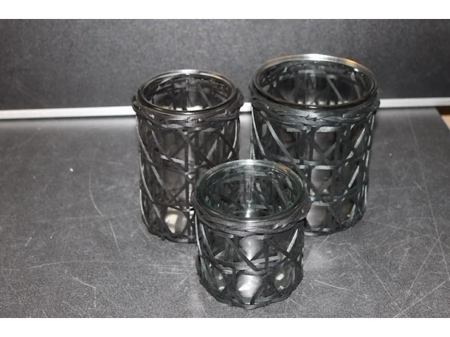 Decoratie potjes glas 3 delig 1 set in a3 - afbeelding 1 van  3