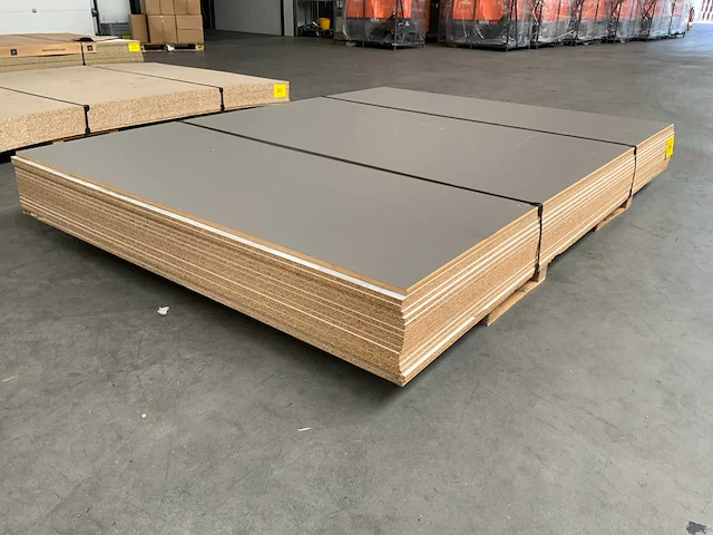 Decoratie spaanplaat 2850x2100x18mm (15x) - afbeelding 1 van  6