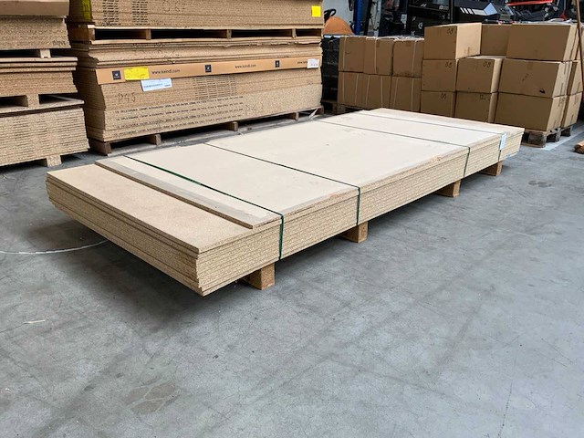 Decoratie spaanplaat 3055x1300x18mm 10st - afbeelding 1 van  1