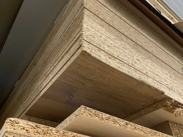 Decoratie spaanplaat ca. 20m3 - afbeelding 14 van  17