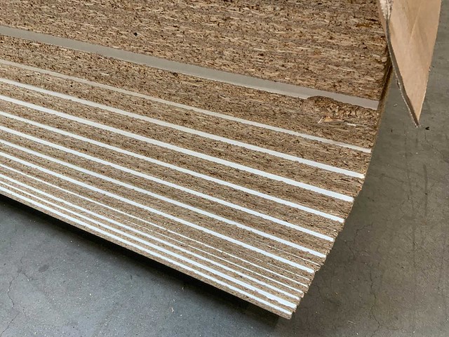 Decoratie spaanplaat ca. 22m3 - afbeelding 5 van  11
