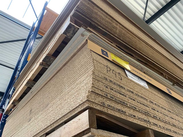 Decoratie spaanplaat ca. 22m3 - afbeelding 6 van  11