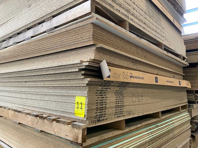 Decoratie spaanplaat ca. 22m3 - afbeelding 5 van  11