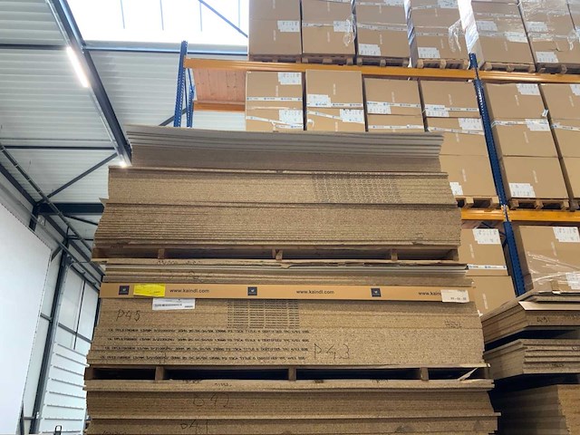 Decoratie spaanplaat ca. 22m3 - afbeelding 7 van  11