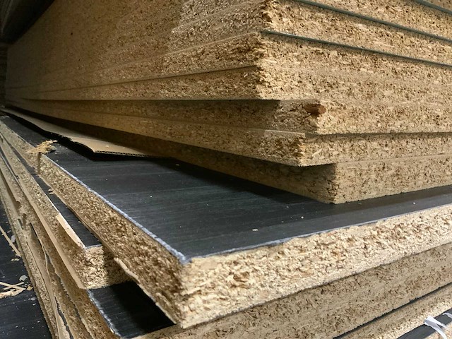 Decoratie spaanplaat ca. 22m3 - afbeelding 3 van  9