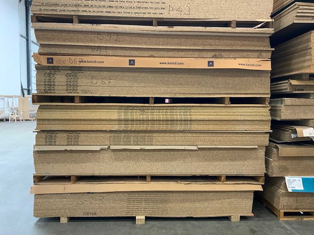 Decoratie spaanplaat ca. 22m3 - afbeelding 5 van  11