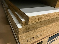 Decoratie spaanplaat ca. 22m3 - afbeelding 15 van  16