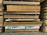 Decoratie spaanplaat ca. 22m3 - afbeelding 13 van  19