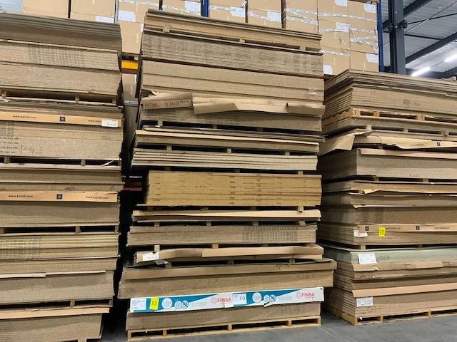 Decoratie spaanplaat ca. 22m3 - afbeelding 1 van  19