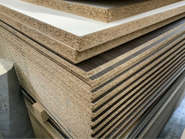 Decoratie spaanplaat ca. 25 m3 - afbeelding 21 van  21