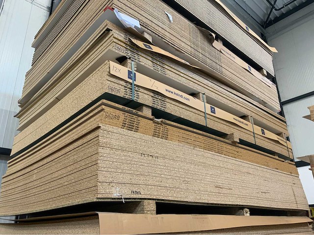 Decoratie spaanplaat ca. 25 m3 - afbeelding 4 van  21