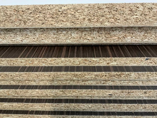 Decoratie spaanplaat ca. 25 m3 - afbeelding 15 van  22