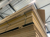 Decoratie spaanplaat ca. 25 m3 - afbeelding 3 van  22