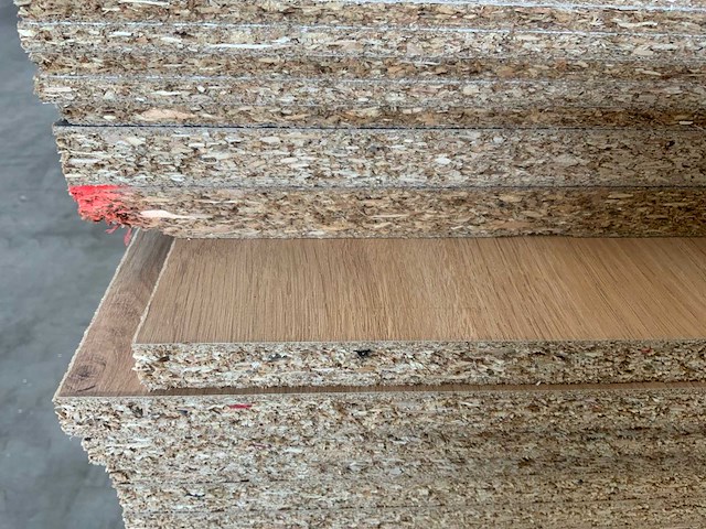 Decoratie spaanplaat ca. 25m3 - afbeelding 6 van  13