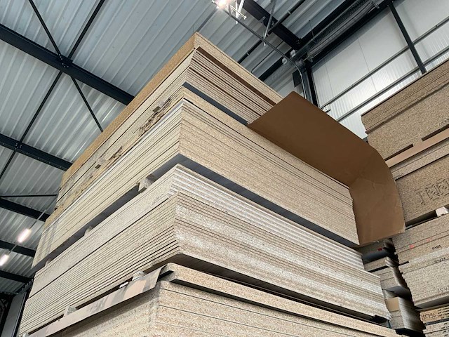 Decoratie spaanplaat ca. 25m3 - afbeelding 4 van  17