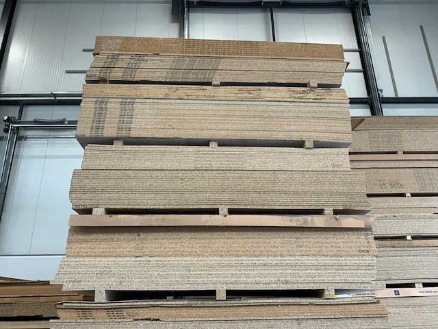 Decoratie spaanplaat ca. 25m3 - afbeelding 3 van  17