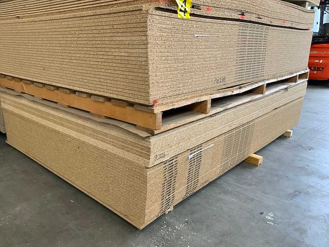 Decoratie spaanplaat ca. 25m3 - afbeelding 5 van  17