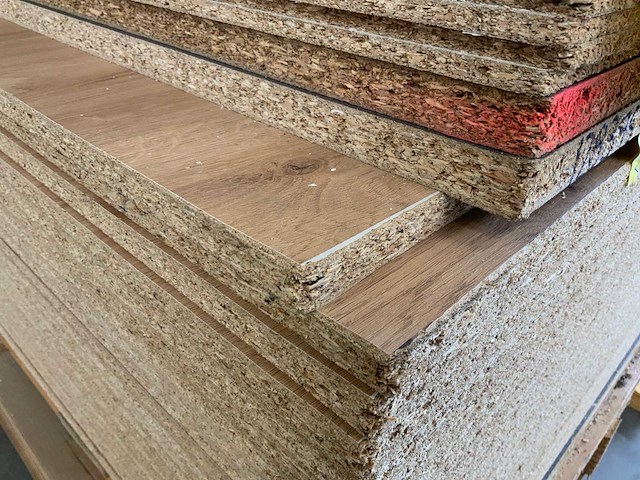 Decoratie spaanplaat ca. 25m3 - afbeelding 6 van  17