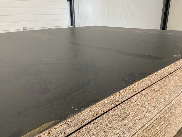 Decoratie spaanplaat ca. 26m3 - afbeelding 19 van  20
