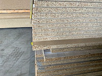 Decoratie spaanplaat ca. 26m3 - afbeelding 13 van  20