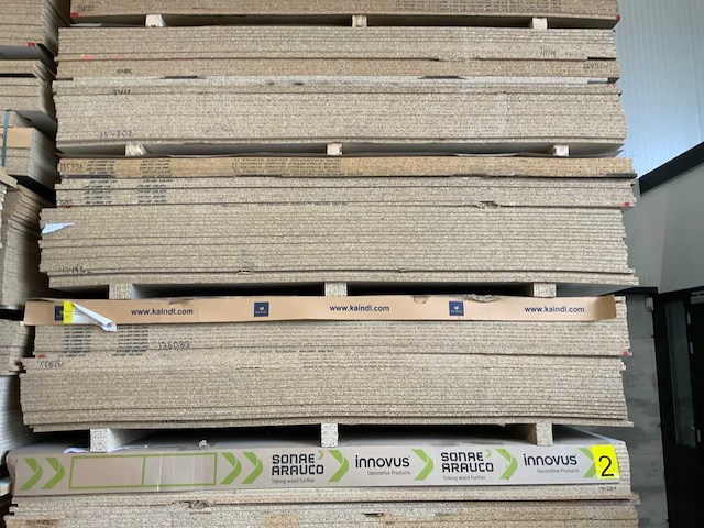 Decoratie spaanplaat ca. 26m3 - afbeelding 17 van  21