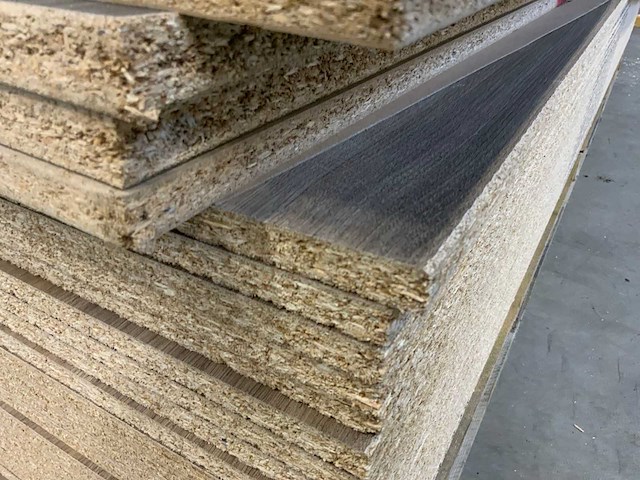 Decoratie spaanplaat ca. 27m3 - afbeelding 2 van  12