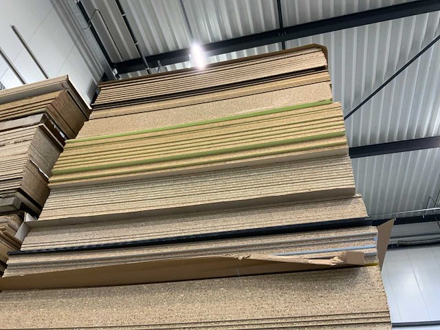 Decoratie spaanplaat ca. 27m3 - afbeelding 12 van  12