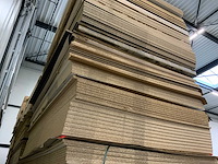 Decoratie spaanplaat ca. 27m3 - afbeelding 12 van  13