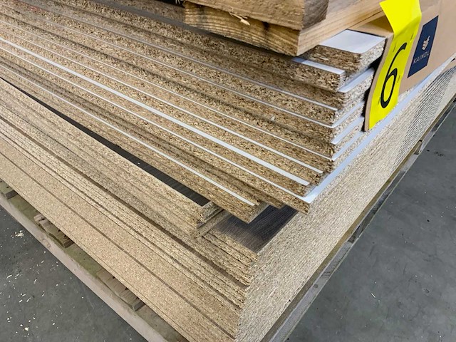 Decoratie spaanplaat ca. 27m3 - afbeelding 2 van  4