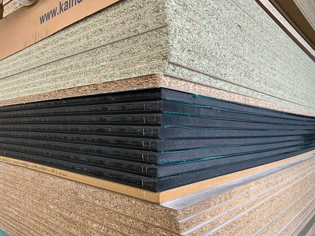 Decoratie spaanplaat ca. 28m3 - afbeelding 3 van  17