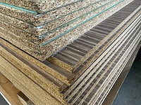 Decoratie spaanplaat ca. 28m3 - afbeelding 17 van  17