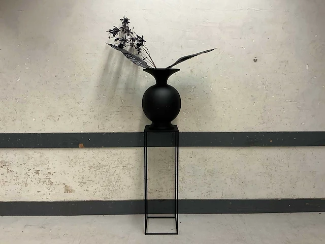 Decoratie stuk op zuil - afbeelding 1 van  4