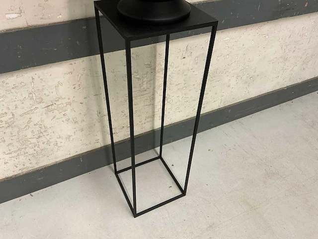 Decoratie stuk op zuil - afbeelding 4 van  4