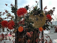 Decoratie zuil met pot met kunstbloemen (2x) - afbeelding 4 van  8