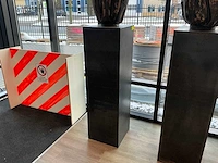 Decoratie zuil met pot met kunstbloemen (2x) - afbeelding 7 van  8
