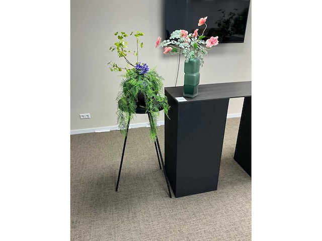 Decoratie, zuilen en spiegel - afbeelding 3 van  7