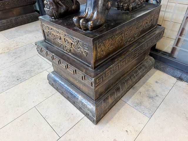 Decoratiebeeld "tempelleeuw" - afbeelding 1 van  1