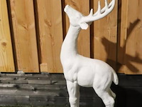 Decoratief beeld van een hert - 43x26x102cm incl. 3x hertenkoppen - afbeelding 1 van  4