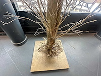 Decoratief bloemstuk 240 cm hoog - afbeelding 3 van  4