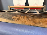 Decoratiemateriaal 2 houten surfplanken liefmans, 1 houten verdeelbak drogheria alimentari - afbeelding 6 van  6