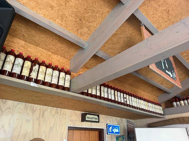 Decoratiemateriaal fles juttertje (130x) - afbeelding 1 van  5