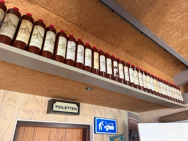 Decoratiemateriaal fles juttertje (130x) - afbeelding 3 van  5