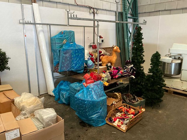 Decoratiemateriaal / marktkraam - afbeelding 1 van  16
