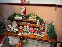 Decoratiemateriaal met displaytafel - afbeelding 4 van  10